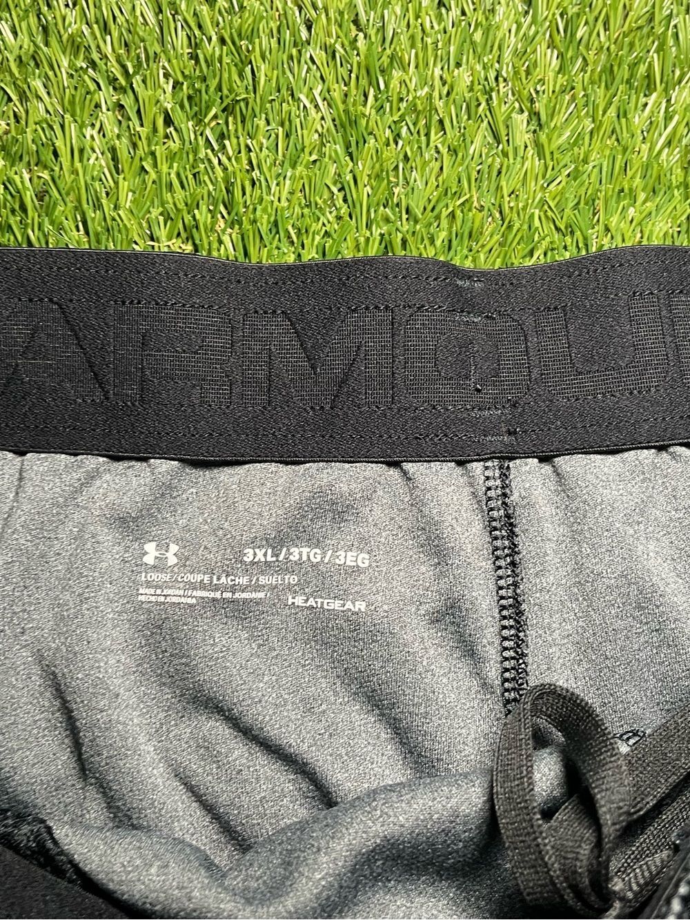 Under Armour Men’s 3XL Gray Athletic Running Workout Shorts - Picture 3 of 7